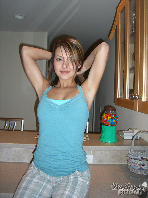 bailey-and-her-yellow-socks-04.jpg Bailey And Her Yellow Socks 04