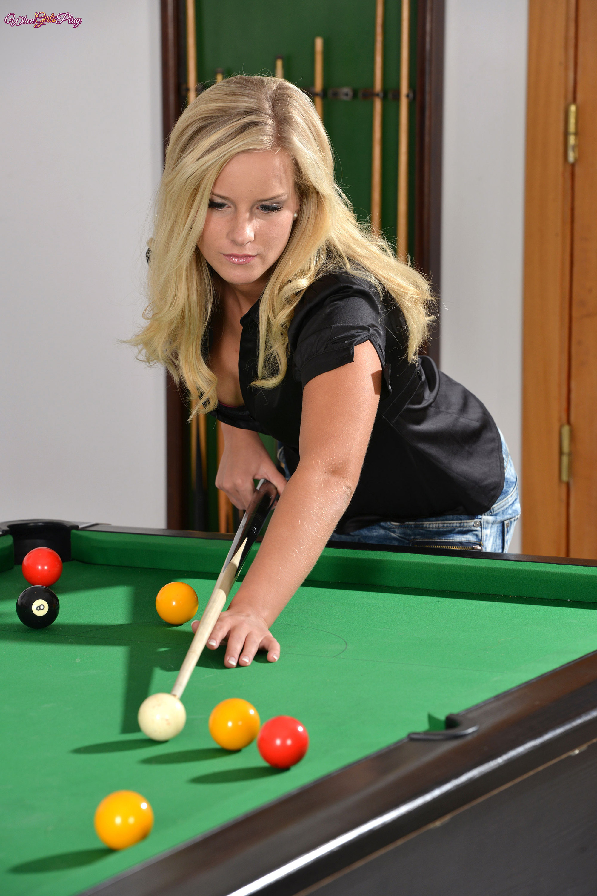 Brett Helps Miela Play Pool