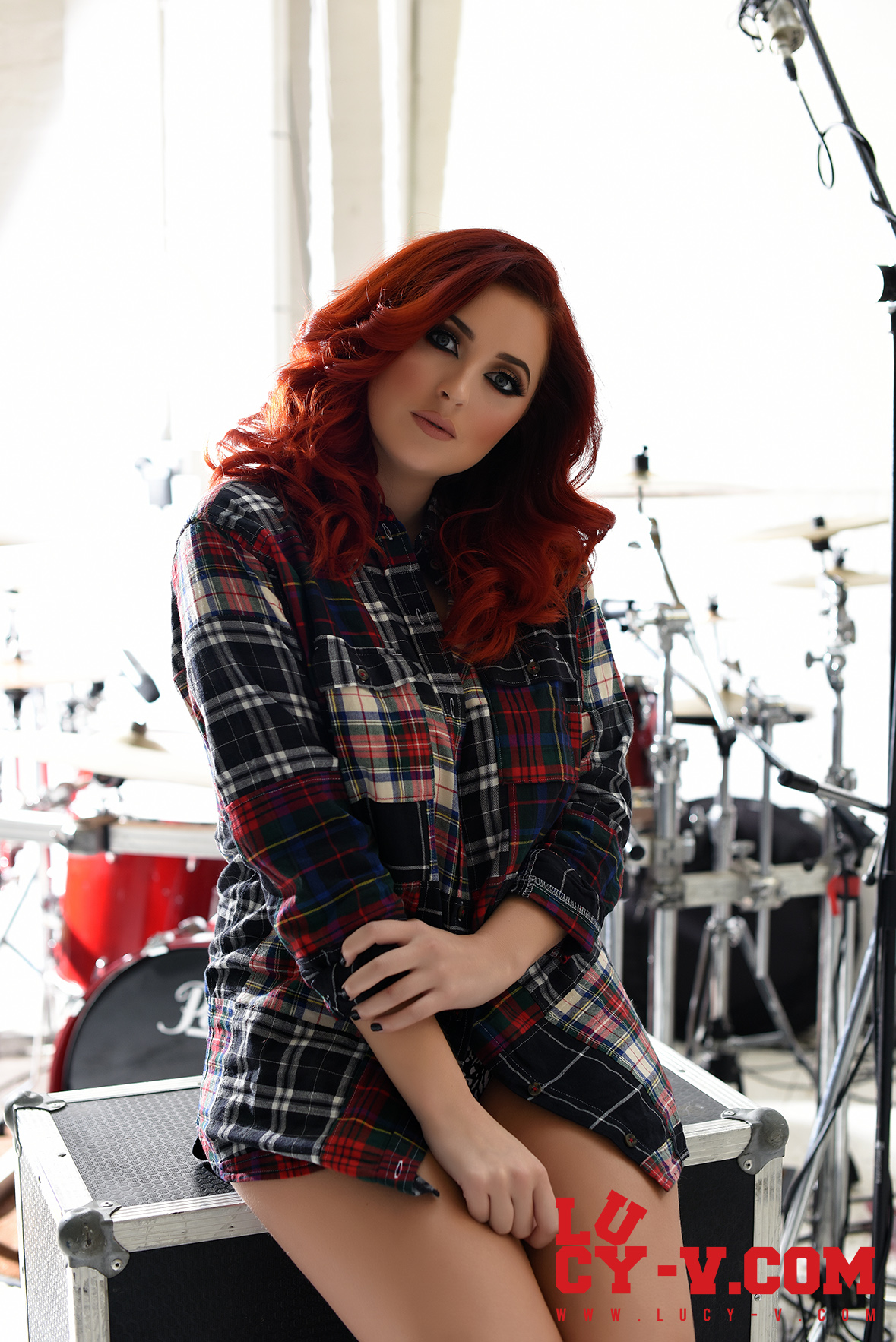 Grunge Girl Lucy Vixen