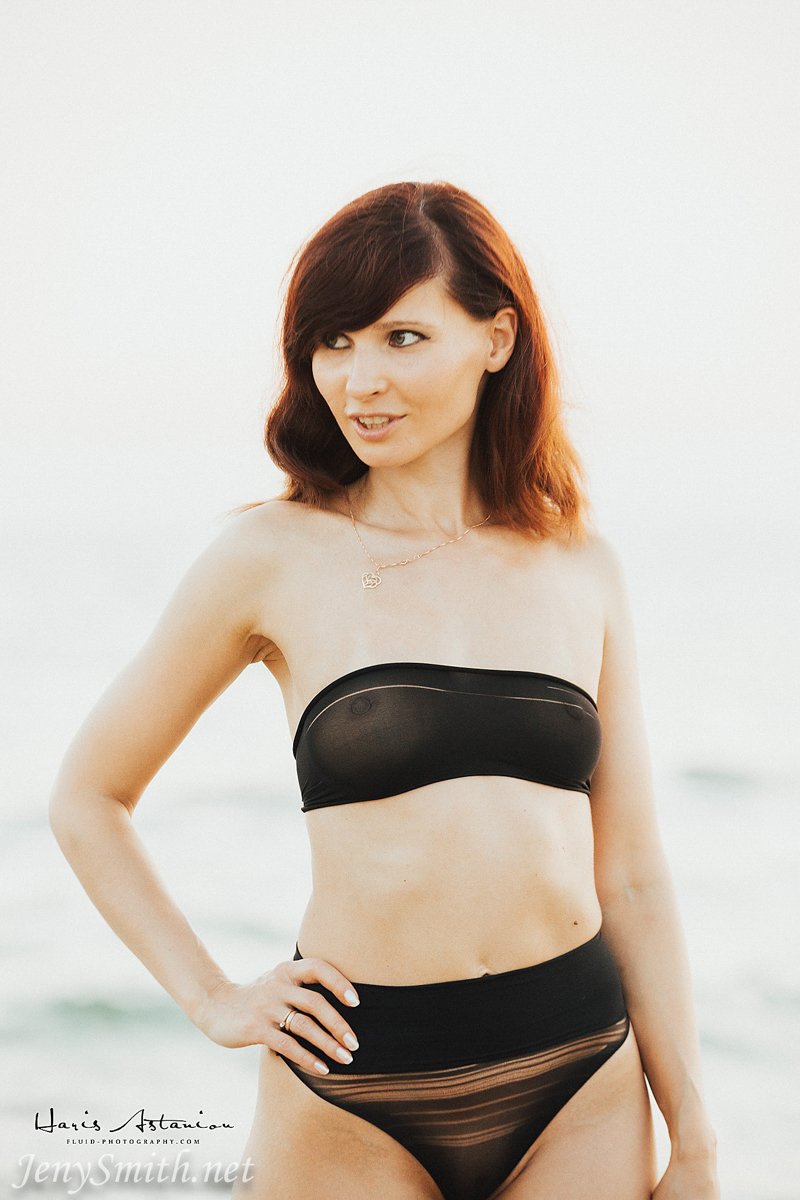 jeny-smith-at-the-seaside-04.jpg Jeny Smith At The Seaside 04