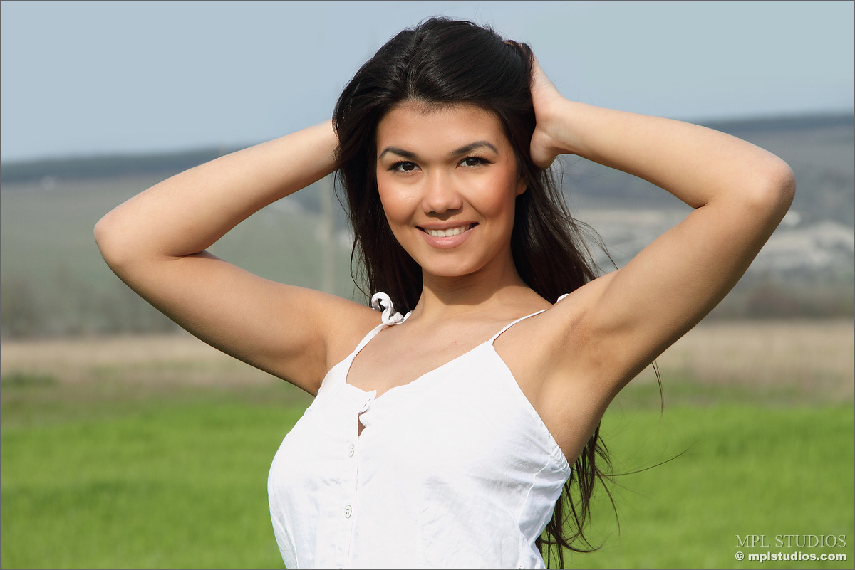 Kiana Strips in a Field