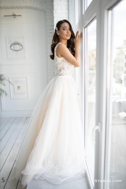 MedinaQ is a Hot Bride