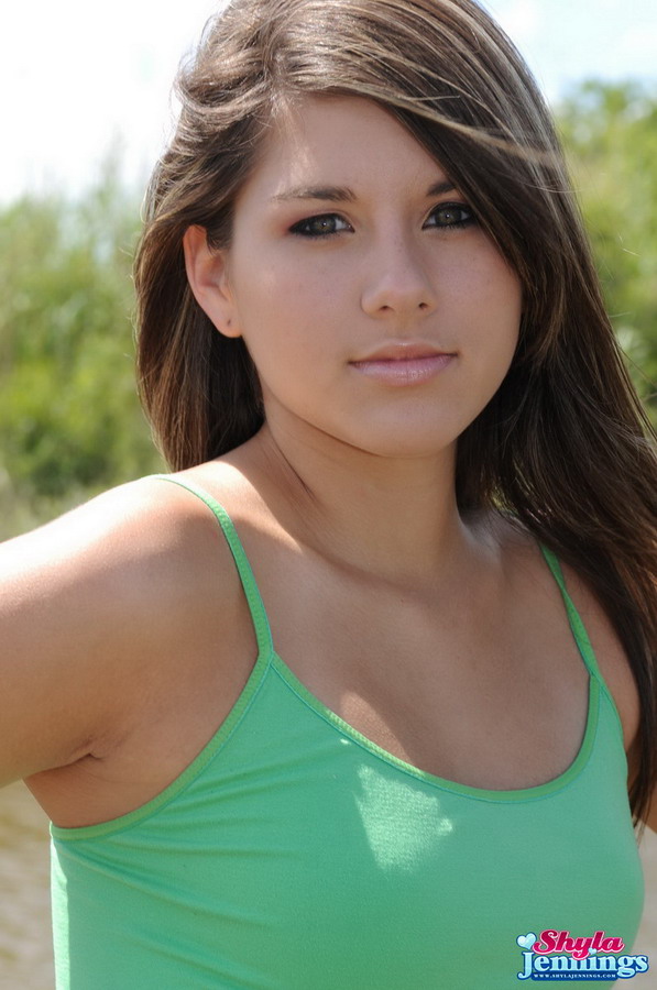 Shyla Jennings Gets Naked