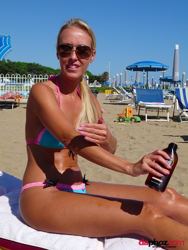 Topless Beachy Pics of Kamilla