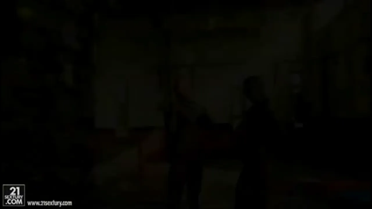 2 Naked Girls Extreme Oil Wrestling