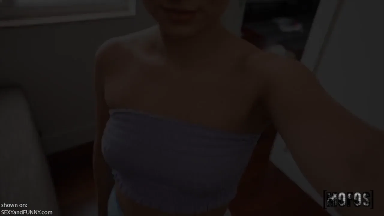 Aria Likes Watching Her Roommate