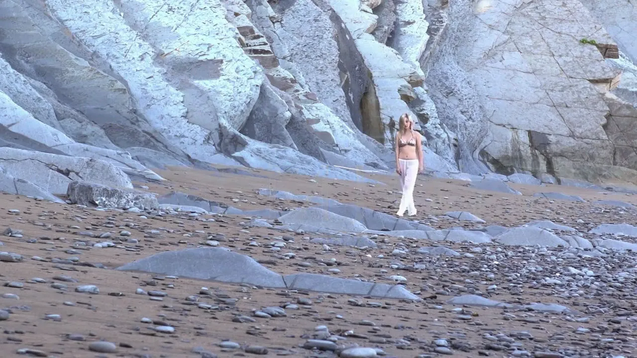 Beautiful Anna Tatu Gets Completely Naked Outdoors