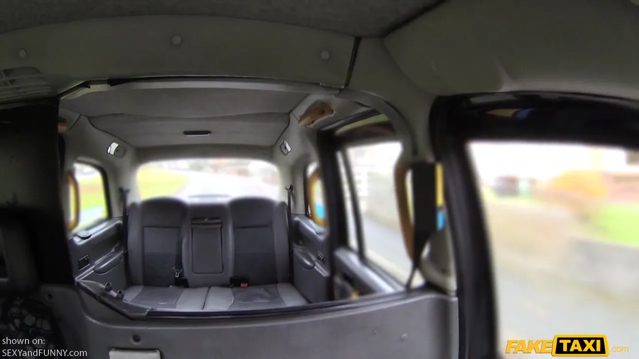 Candi Can’t Wait to Get Her Tits Out for the Taxi Driver