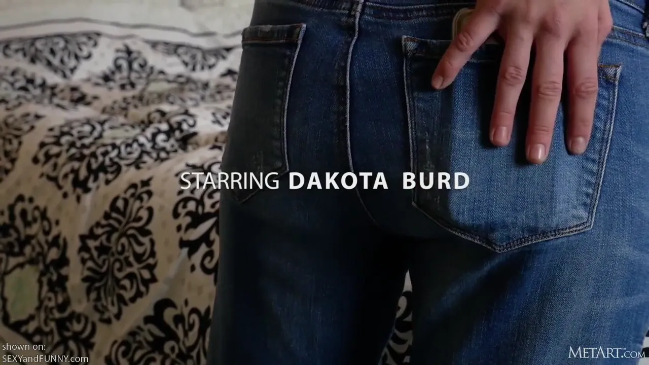 Dakota Sending Sexy Photos