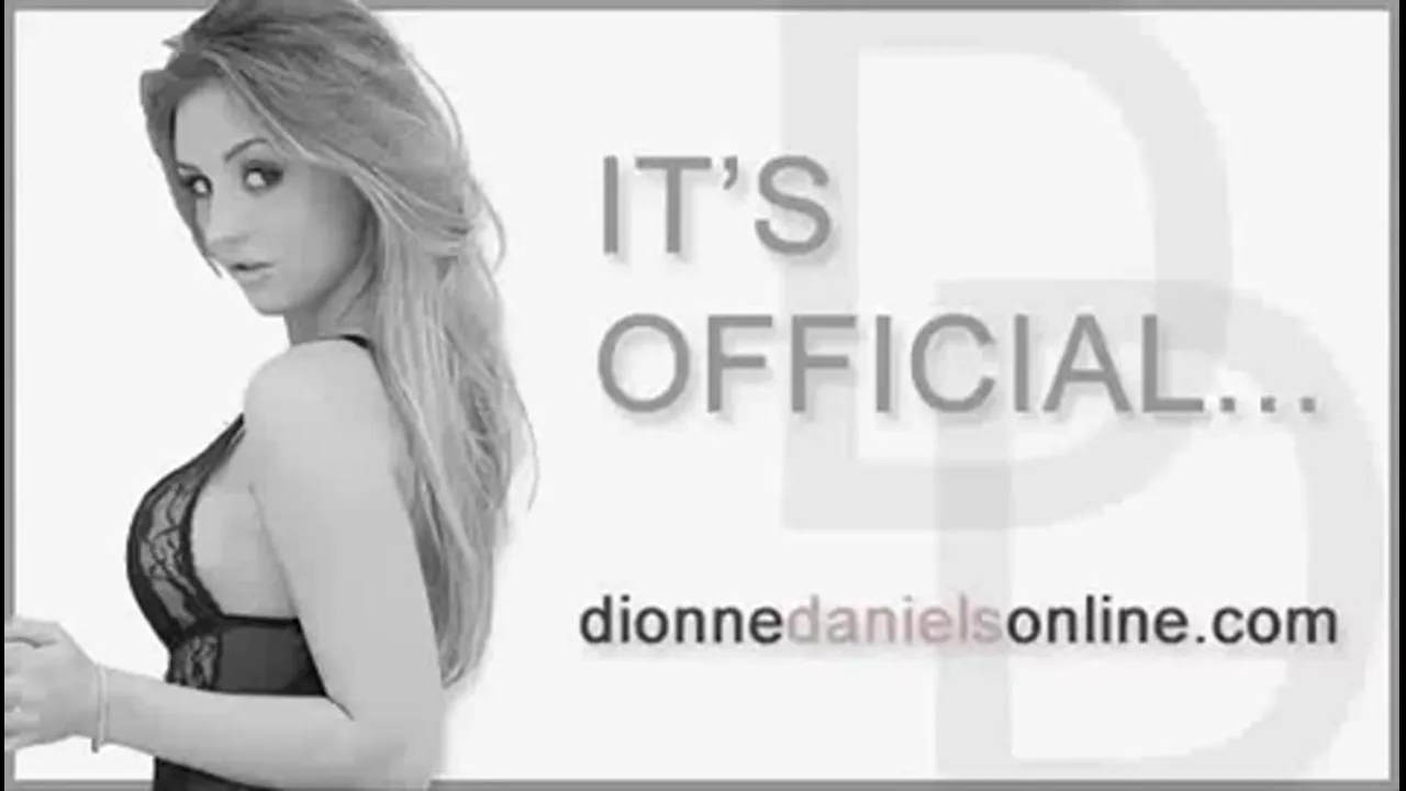 Dionne Daniels Flashes her Stalker