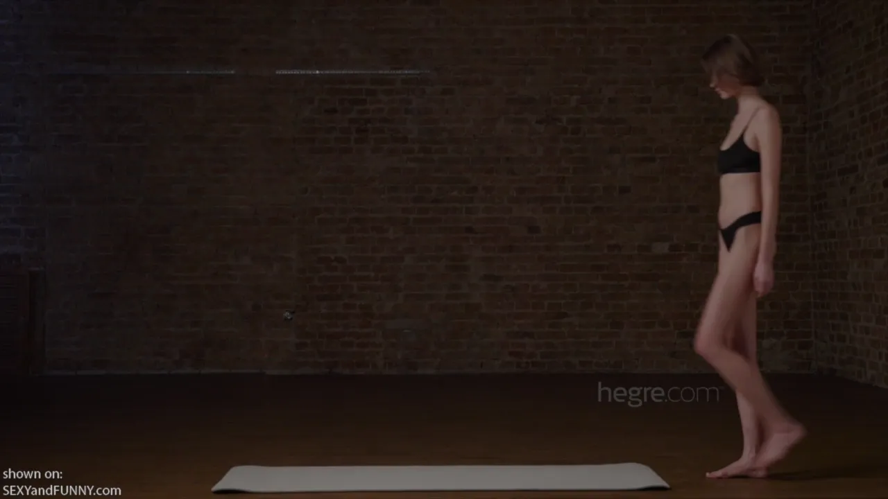 Hannah’s On/Off Yoga