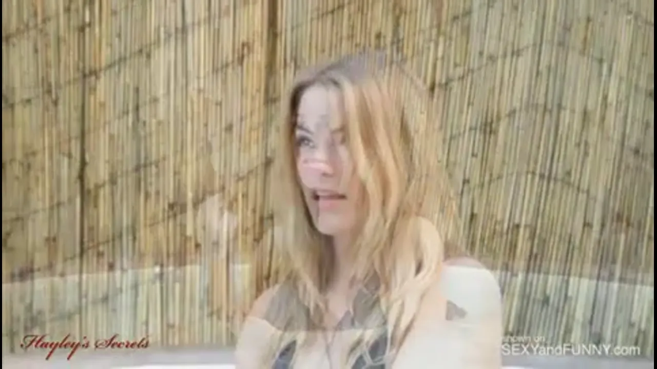 Jessica Kingham’s Hot Tub Photoshoot