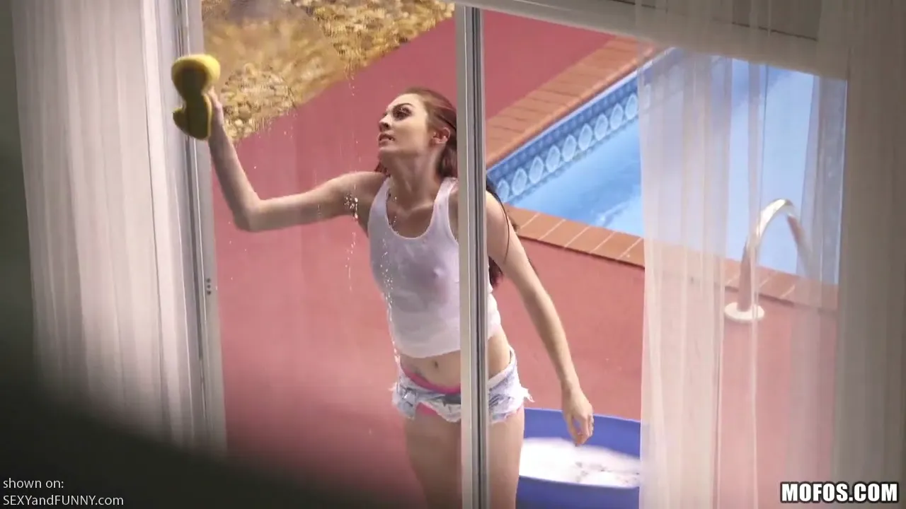 Kandi Gets Her Shirt Wet Cleaning Up