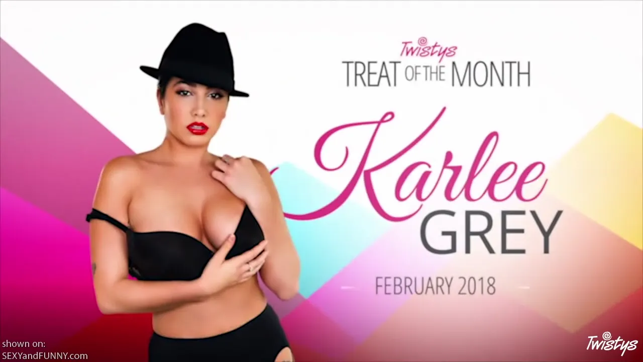 Karlee Lets Her Hair & Bra Down