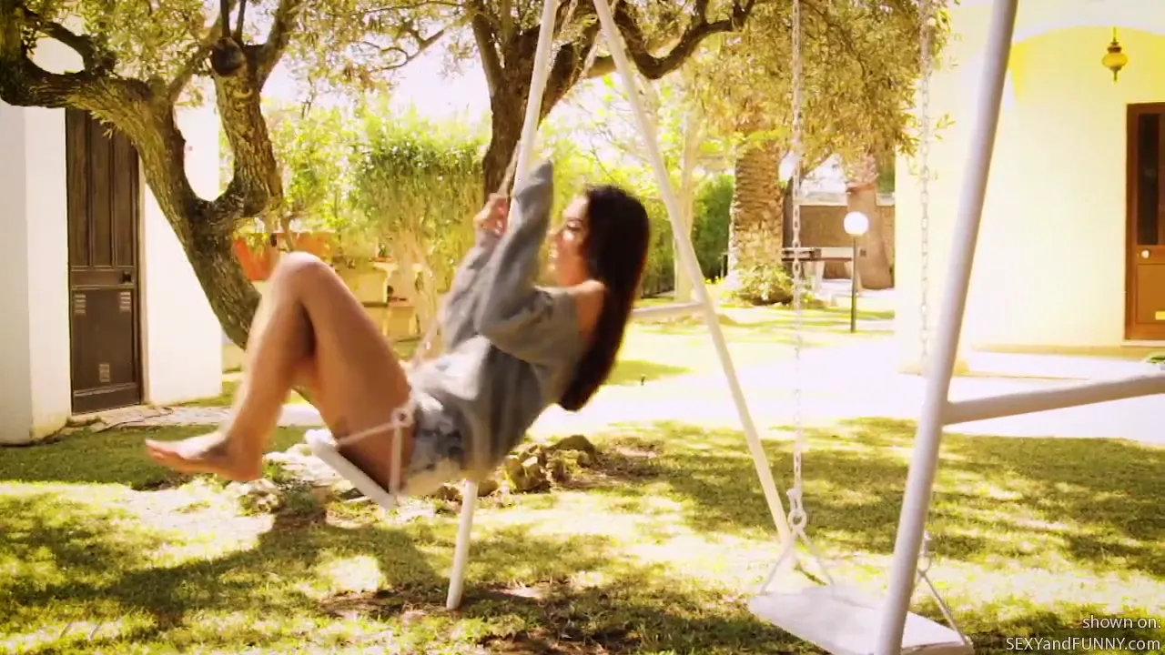 Katie Swinging in the Nude