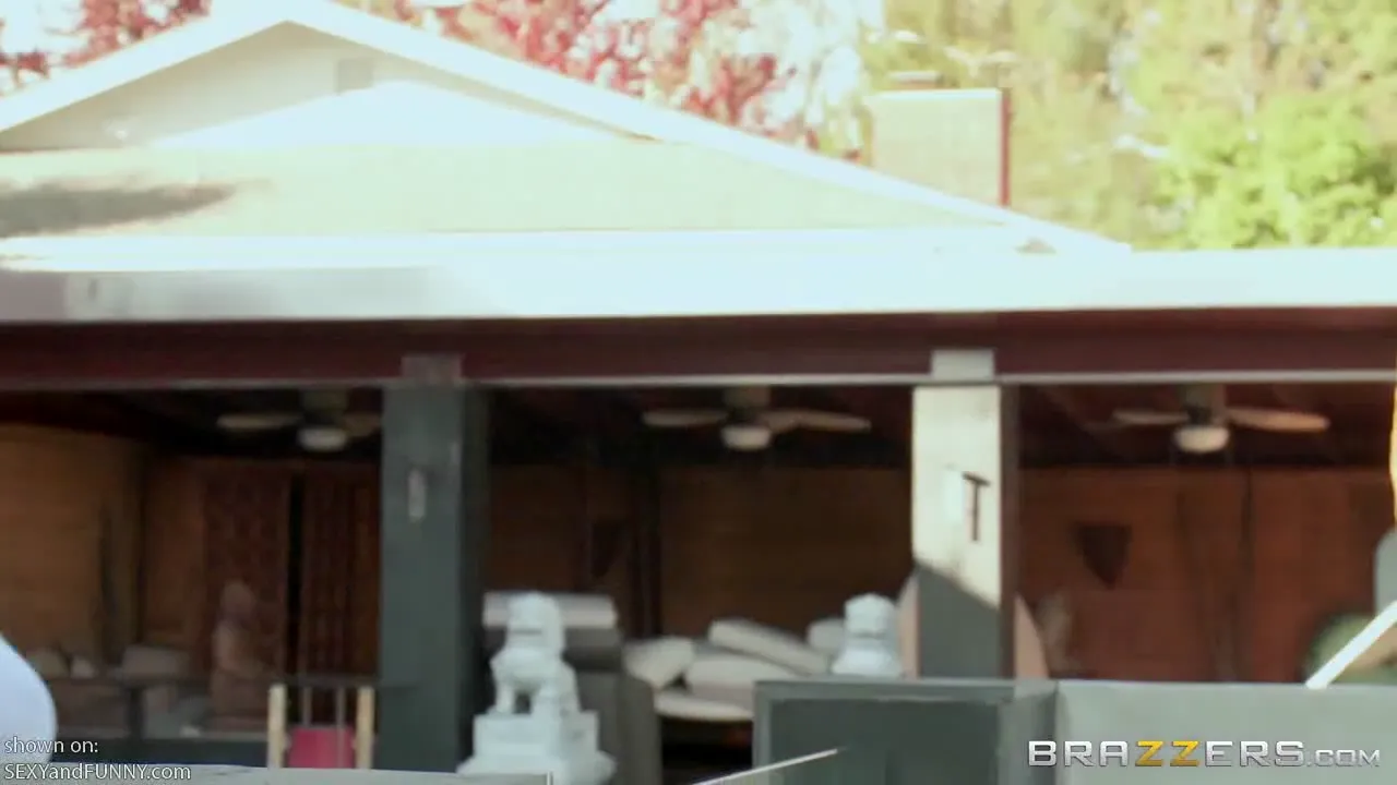 Keisha Grey Playing with Her Boobs on the Balcony