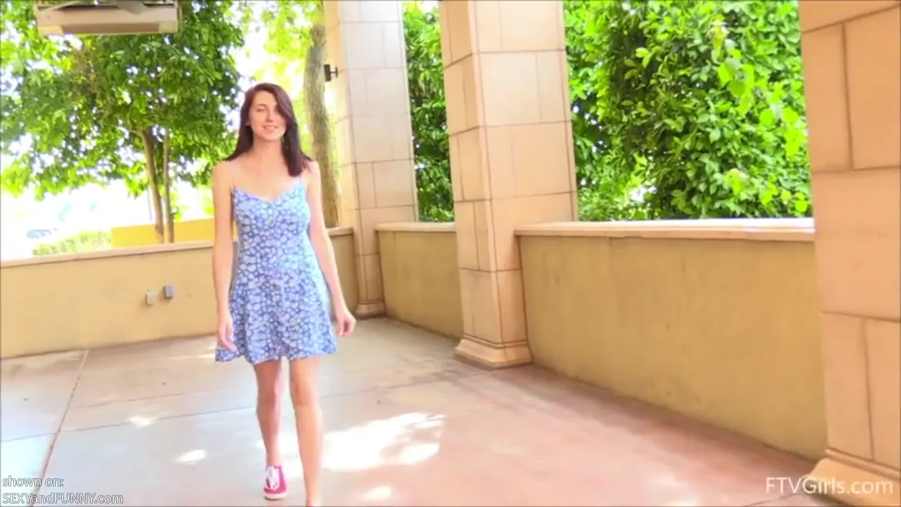 Lexi Running Naked