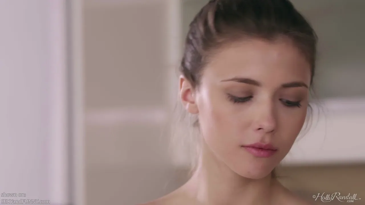 Mila Azul Having Tea and a Bath