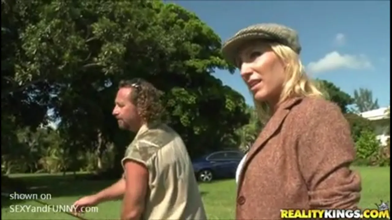 Milf Fishing Bottomless