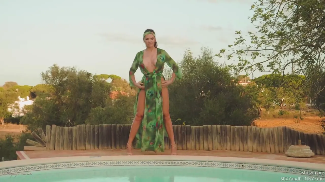 Nicole Naked at the Pool