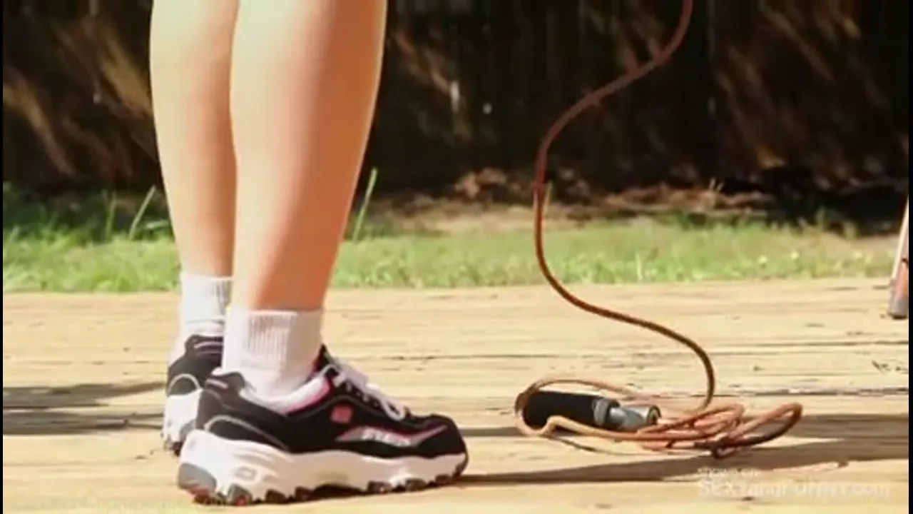 Nude Carlotta Jumping Rope