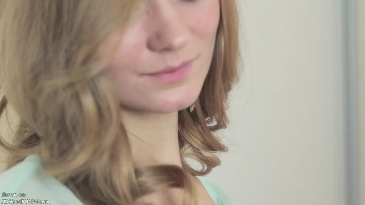 Patricya’s Got Wavy Hair and Soft Curves