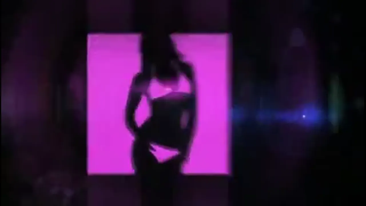 Shay Laren’s High Quality Striptease