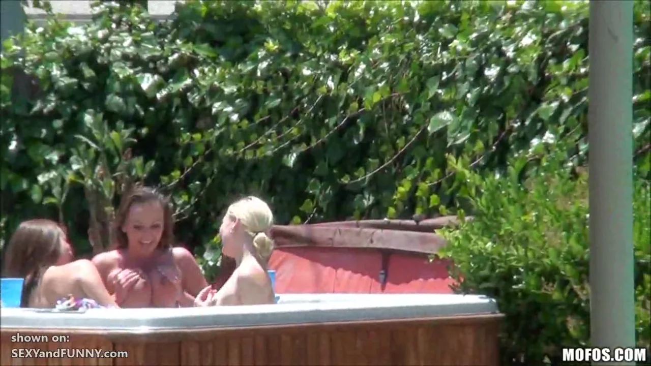 Spying on 3 Girls Getting Freaky in a Jacuzzi