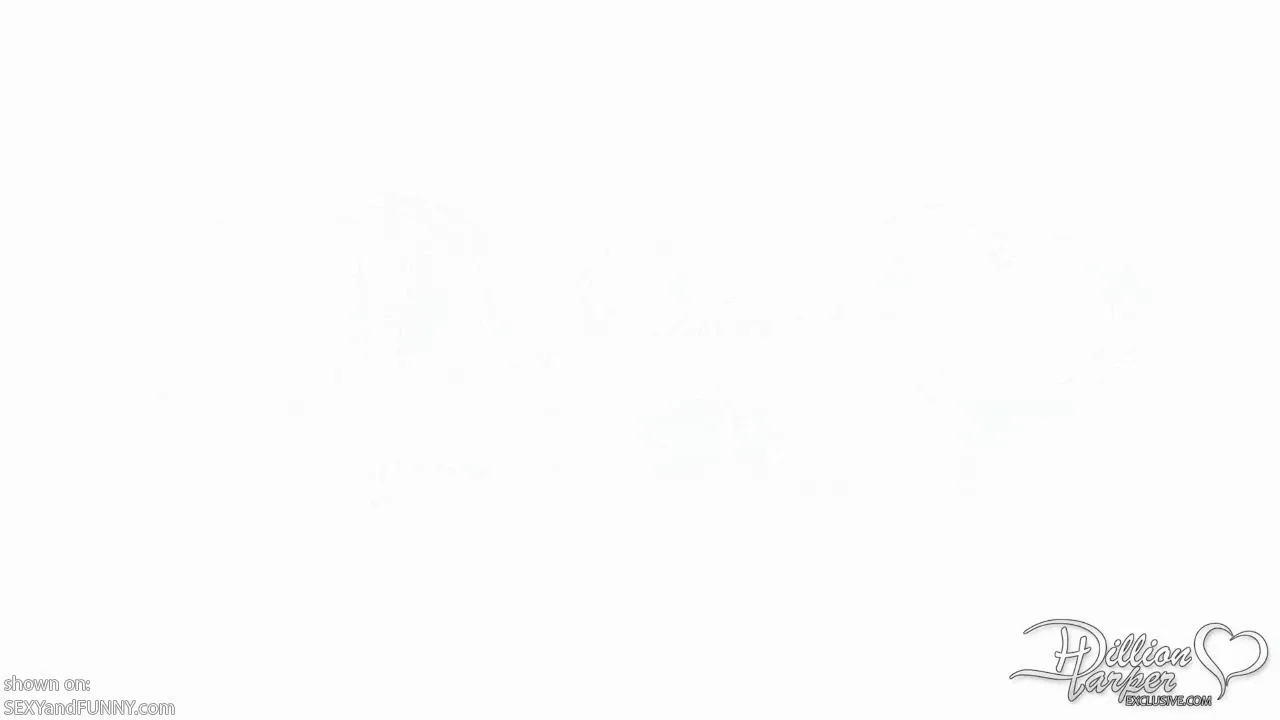 Surprising Dillion Harper in the Bath