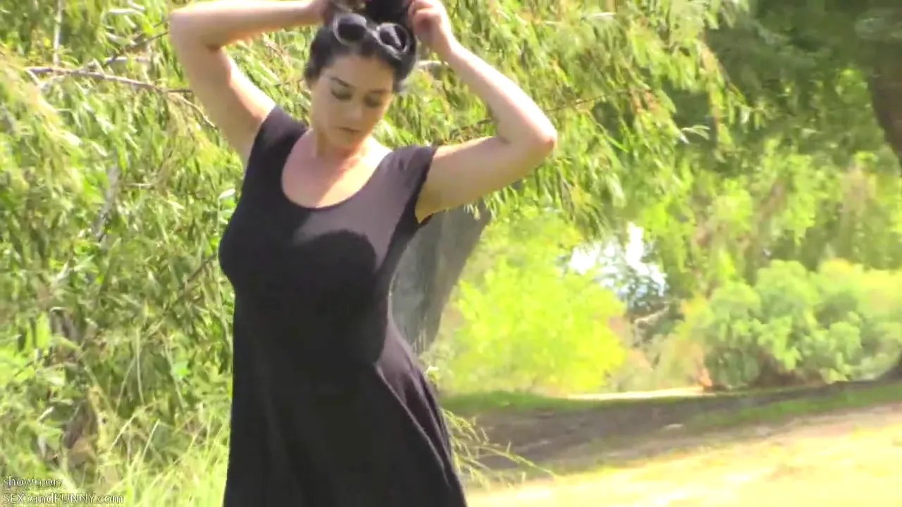 Taylor Playing with Her Big Boobs