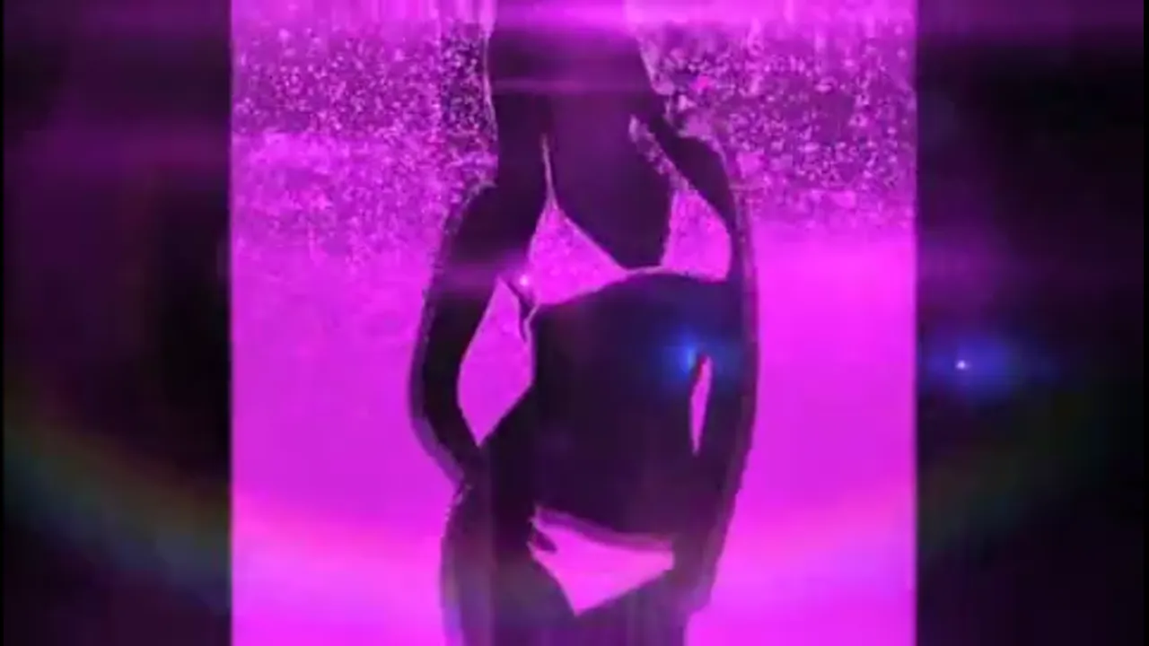 Taylor Vixen and Mira Varga in a Fantasy Lesbian Scene