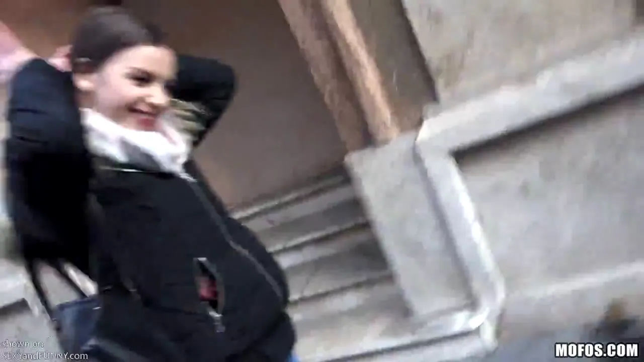 Trading Cash for a Look at Stella’s Boobs