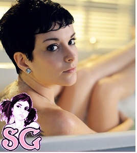Suicide Girls Essence